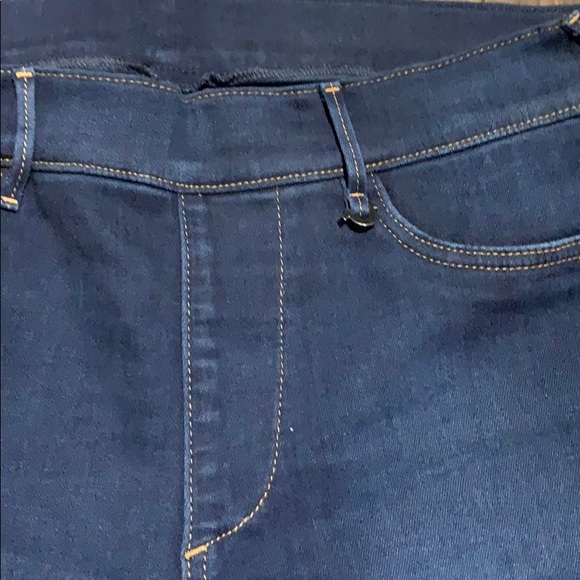 True Religion pull up flare jeans - Picture 2 of 3